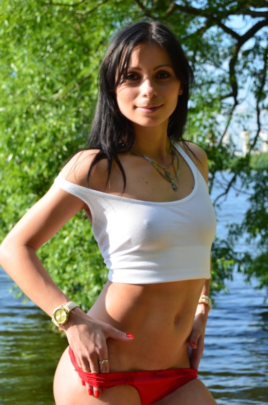 Уляна, 22 года, 1 размер груди